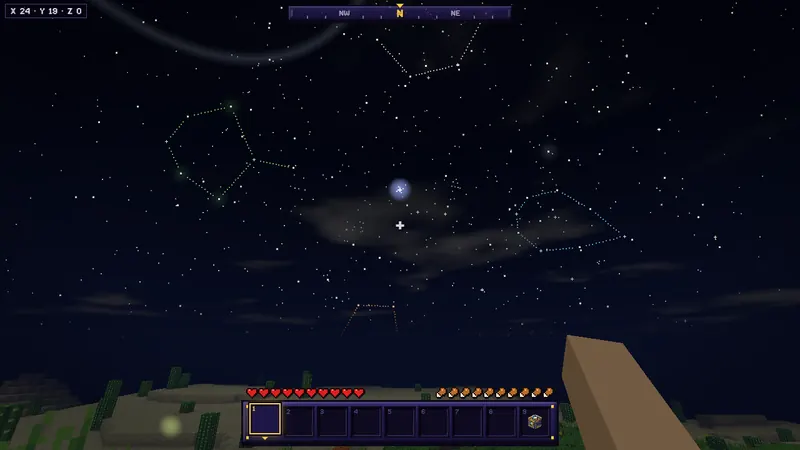 Night in Gleamheart, looking north: a star-filled sky with dotted constellations, a bright star and a pale arc over the edge of the desert, with the compass at the top and the hotbar at the bottom.